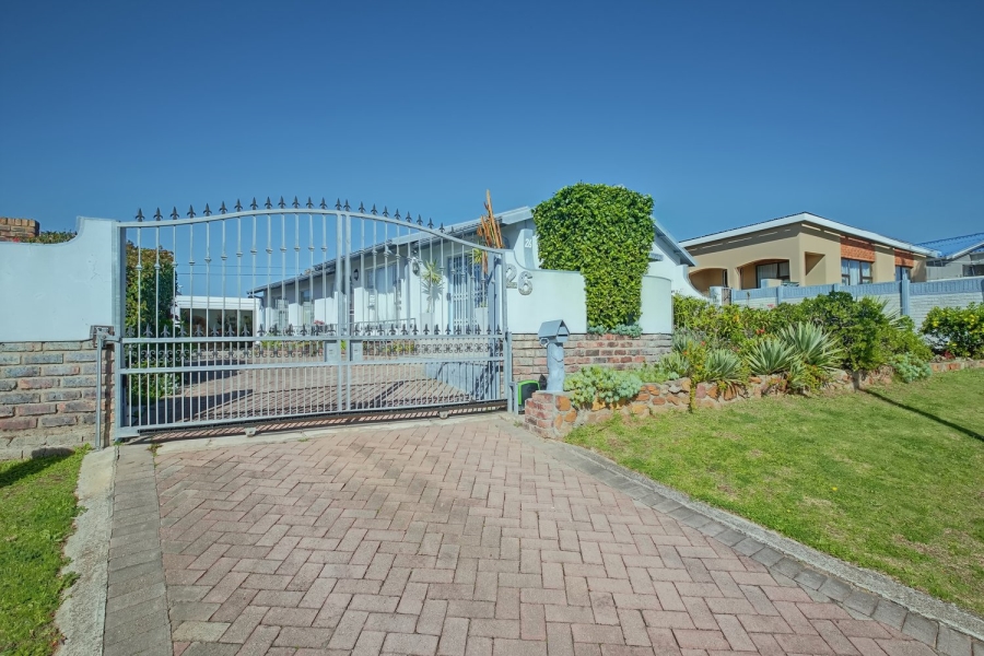 4 Bedroom Property for Sale in Palm Ridge Eastern Cape